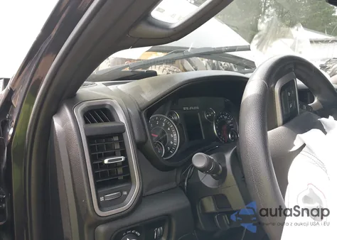 2021 Ram 2500 Tradesman 4X4 6'4 Box z USA, uszkodzony, nr VIN 3C6UR5CJ3MG697813